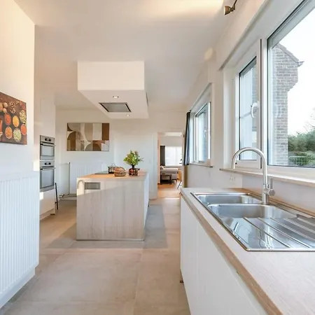 Villa Huswell - Spacious House With Sunny Garden
